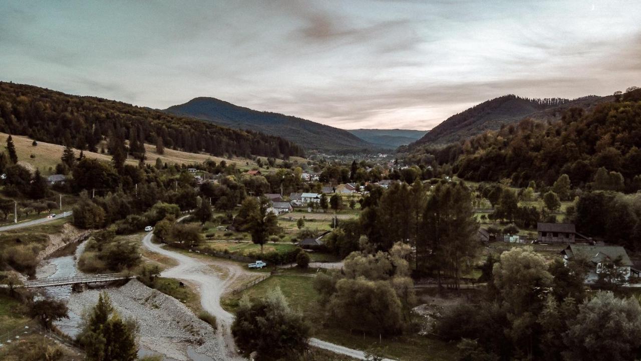 Cabana La Pantiru Valeni-Stinisoara Esterno foto
